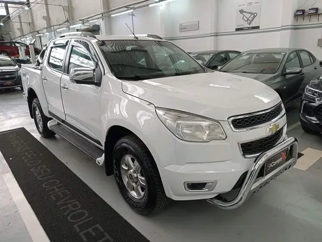Carro Chevrolet S10 Cabine Dupla 2013 S10 2.8 CTDI LT 4WD (Cabine Dupla) (Aut)