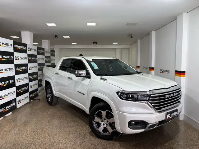 Carro RAM Rampage 2024 Laramie 2.0 Turbo