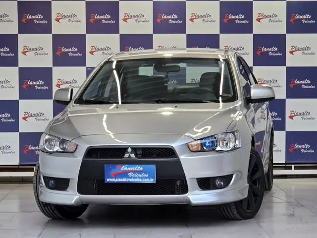 Carro Mitsubishi Lancer 2013 2.0 16V