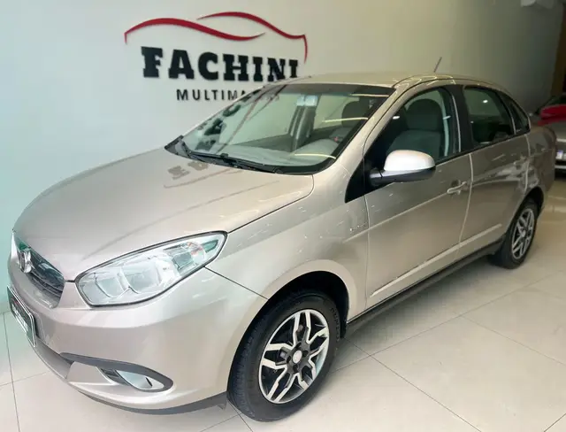 Carro Fiat Grand Siena 2014 Essence 1.6 16V (Flex)