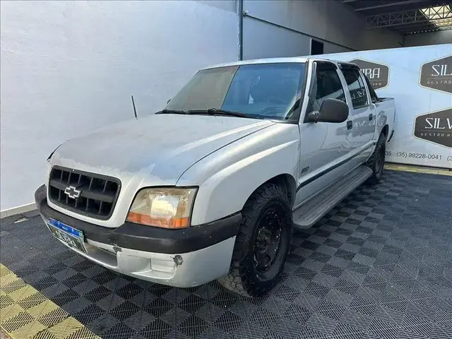 Carro Chevrolet S10 Cabine Dupla 2001 S10 STD 4x2 2.4 MPFi (Cab Dupla)