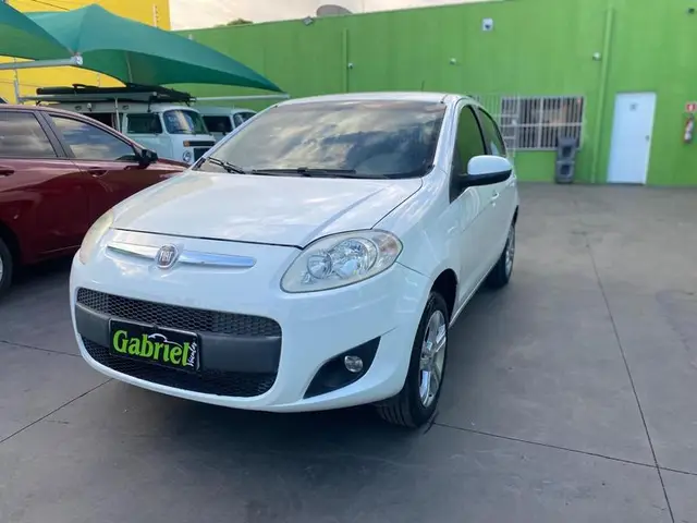 Carro Fiat Palio 2013 Attractive 1.4 8V (Flex)