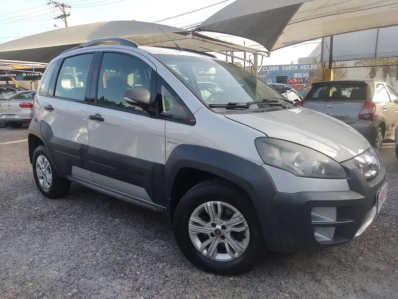 Fiat Idea Adventure 1.8 16V Dualogic (Flex)