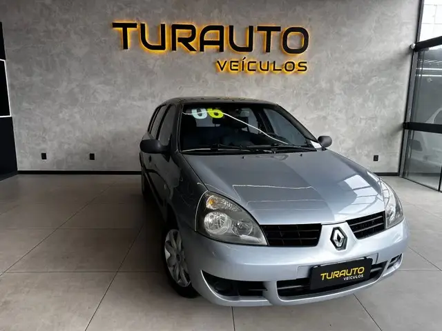 Carro Renault Clio 2006 Hatch. Authentique 1.0 16V (flex) 4p