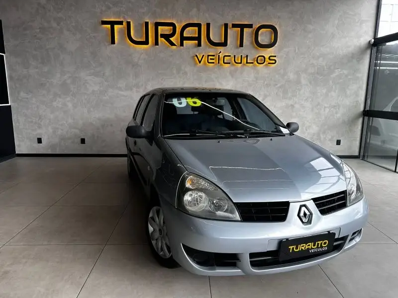 Renault Clio Hatch. Authentique 1.0 16V (flex) 4p