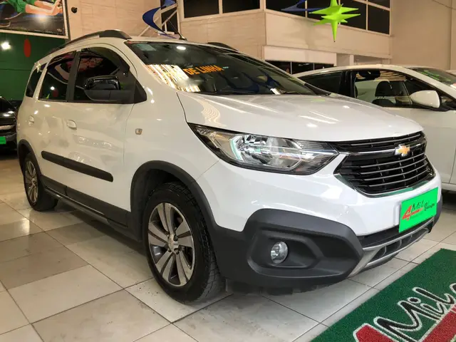 Carro Chevrolet Spin 2022 Activ 7S 1.8 (Flex) (Aut)