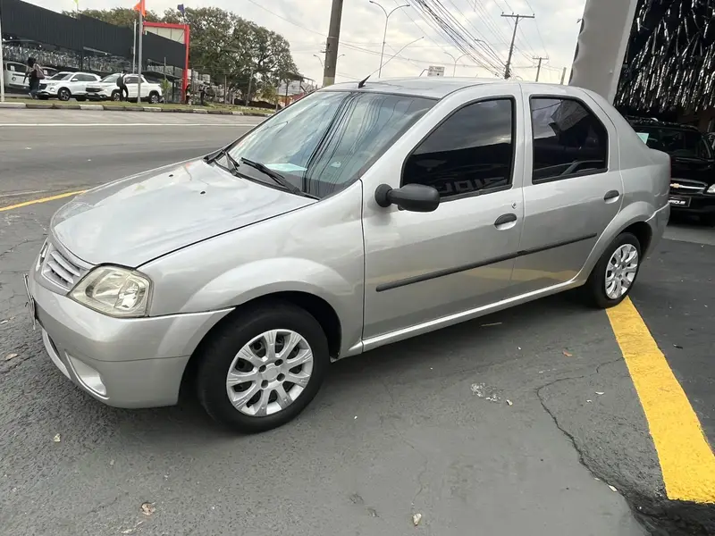 Renault Logan Expression 1.0 16V (flex)