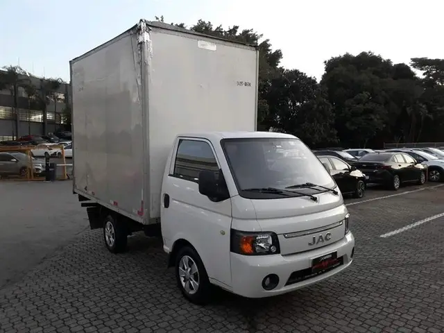 Carro JAC V260 2020 2.0