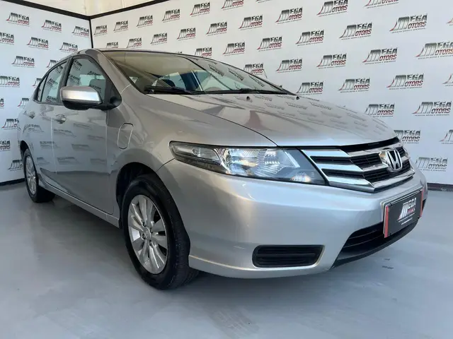 Carro Honda City 2013 LX 1.5 16V (flex)