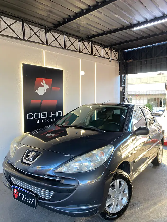 Carro Peugeot 207 2011 Hatch XR 1.4 8V (flex) 4p