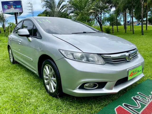 Carro Honda Civic 2014 New  LXS 1.8 16V i-VTEC (Flex)
