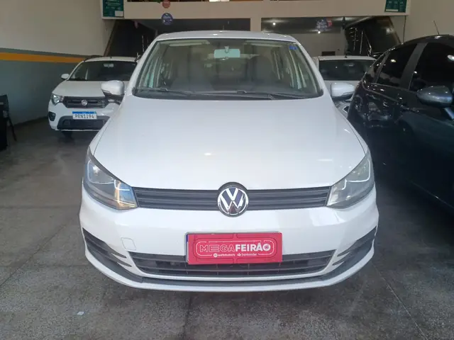 Carro Volkswagen Fox 2017 1.0 MPI Trendline (Flex)