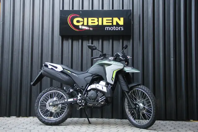 Moto Yamaha XTZ 250 Lander 2025 Connected