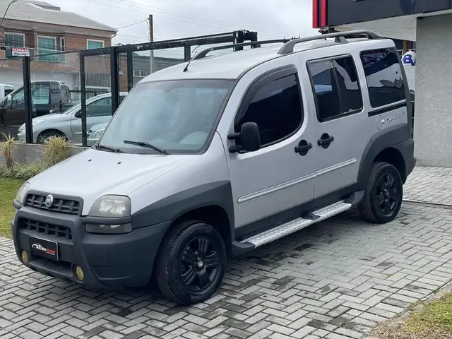 Carro Fiat Doblò 2004 Adventure 1.8 8V