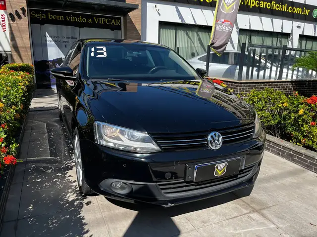 Carro Volkswagen Jetta 2013 2.0 Comfortline (Flex)