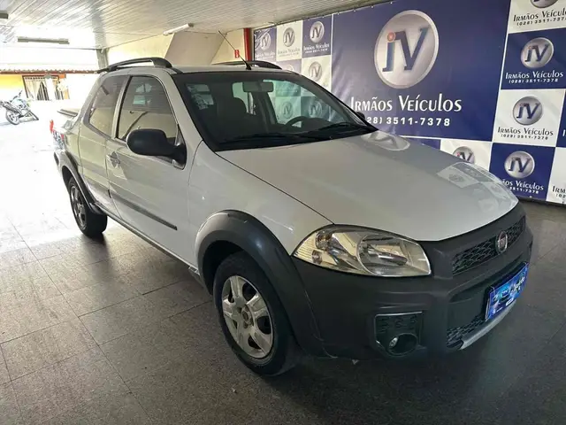 Carro Fiat Strada 2017 Hard Working 1.4 (Flex) (Cabine Dupla)