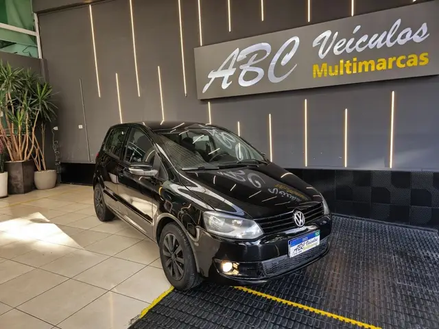 Carro Volkswagen Fox 2010 Prime 1.6 8V (Flex)