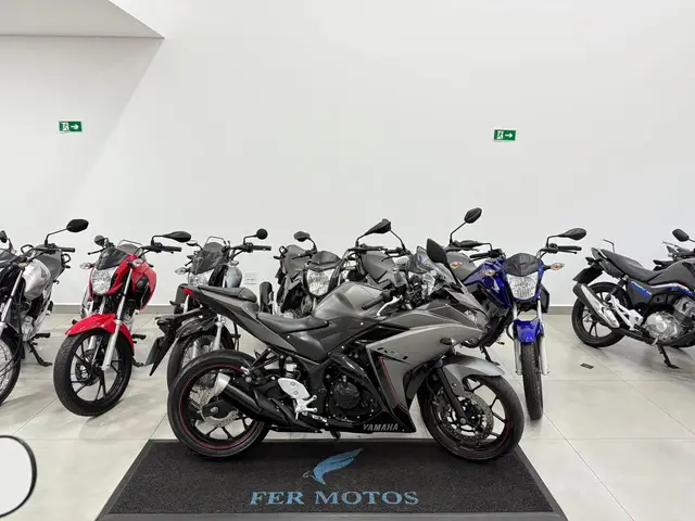 Moto Yamaha YZF R3 2017 (ABS)