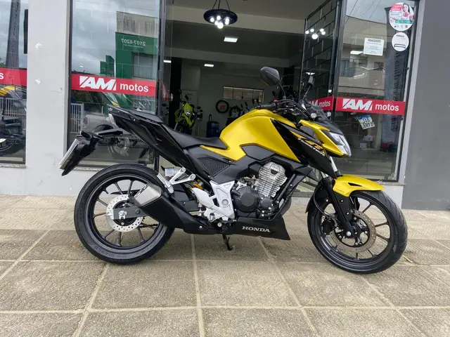 Moto Honda CB 300F Twister 2024 (ABS)