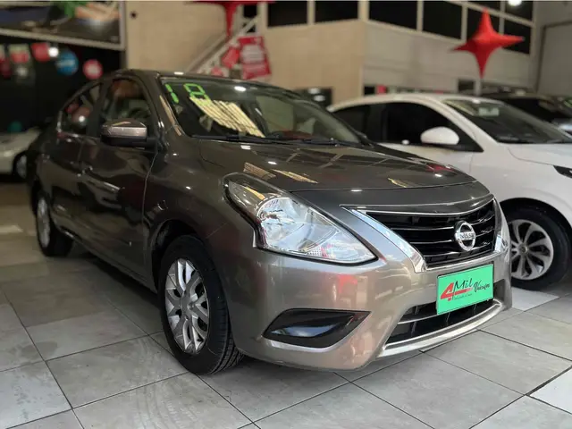 Carro Nissan Versa 2018 1.6 16V SV FlexStart CVT (Flex)