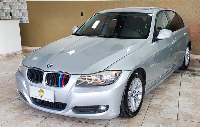 Carro BMW 320i 2010 320i Top 2.0 16V