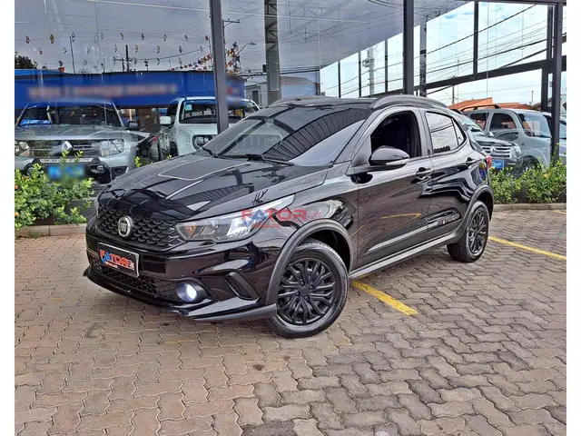 Carro Fiat Argo 2020 1.3 Trekking (Flex)