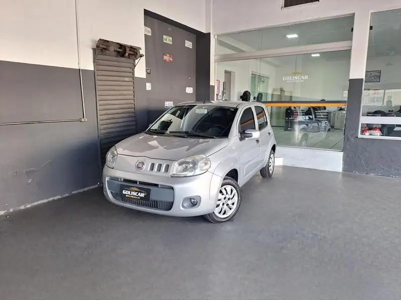 Fiat Uno Vivace 1.0 8V (Flex) 4p