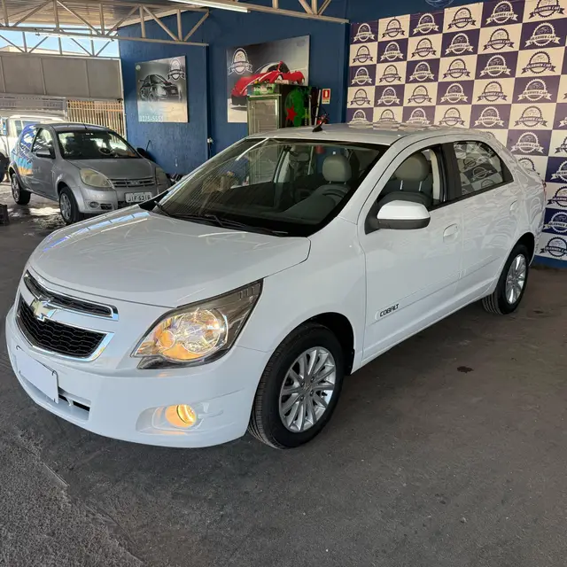 Carro Chevrolet Cobalt 2015 LTZ 1.4 8V (Flex)