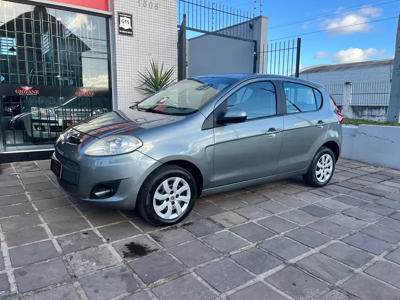 Fiat Palio Attractive 1.0 8V (Flex)