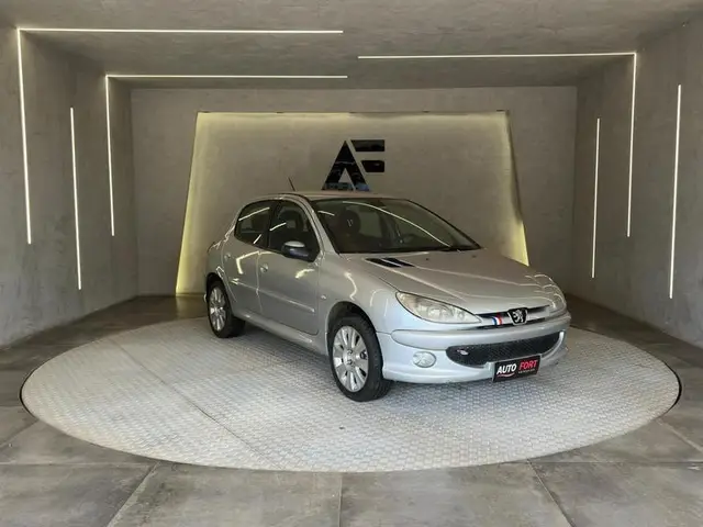 Carro Peugeot 206 2008 Hatch. Feline Automatic 1.6 16V (flex)