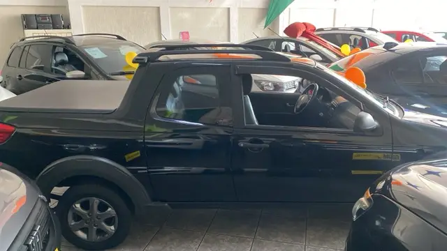 Carro Fiat Strada 2015 Working 1.4 (Flex) (Cabine Dupla)
