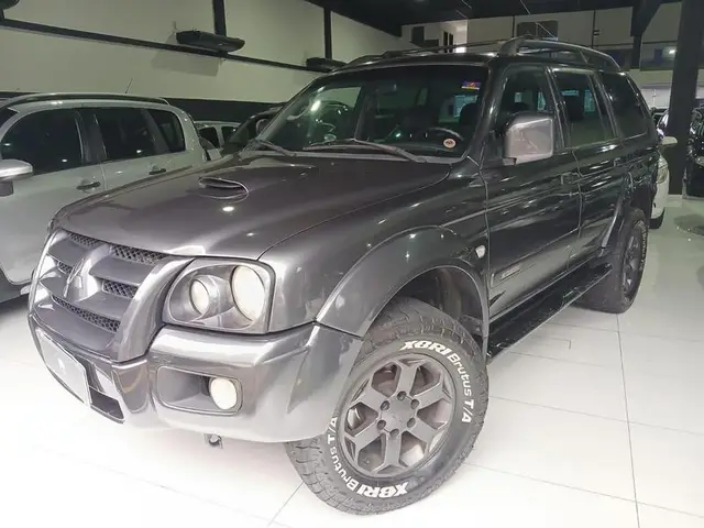 Carro Mitsubishi Pajero Sport 2010 HPE 4x4 2.5