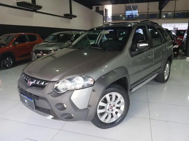 Carro Fiat Weekend 2016 Adventure 1.8 E.torQ Dualogic (Flex)