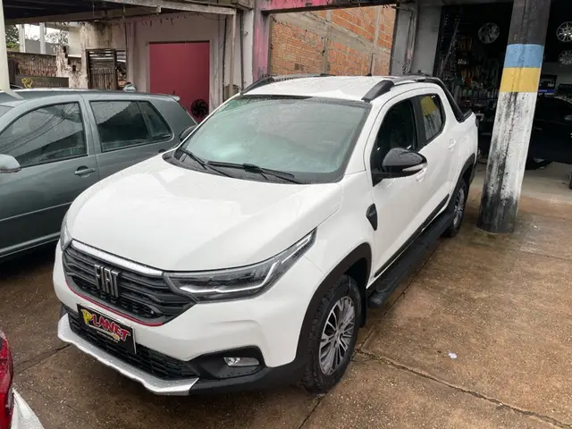 Carro Fiat Strada 2023 Ranch 1.3 Flex 8V CD Aut.