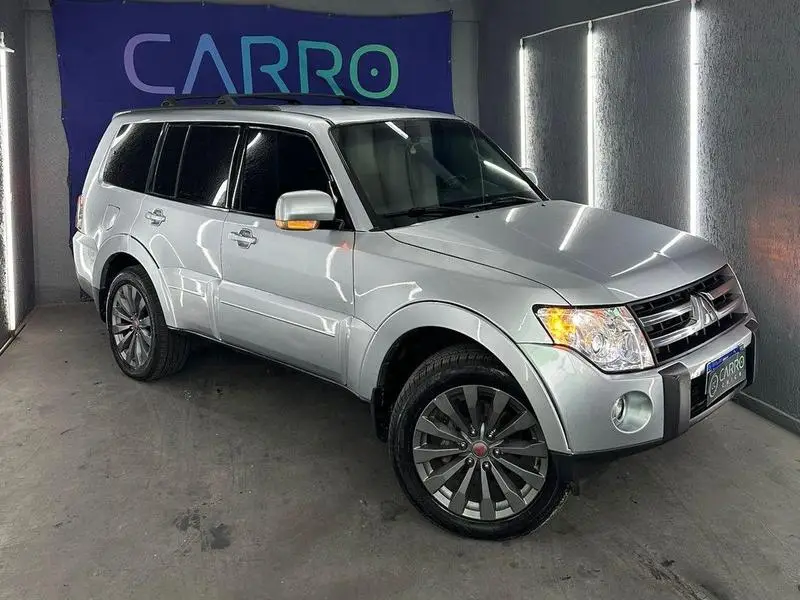 Mitsubishi Pajero Full 3.8 V6 5D HPE 4WD