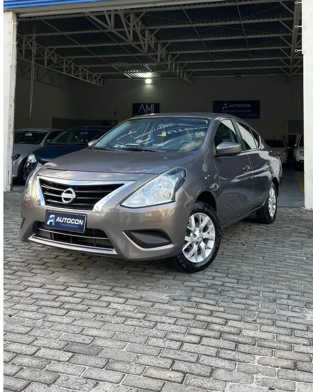 Carro Nissan Versa 2016 1.6 16V SV (Flex)