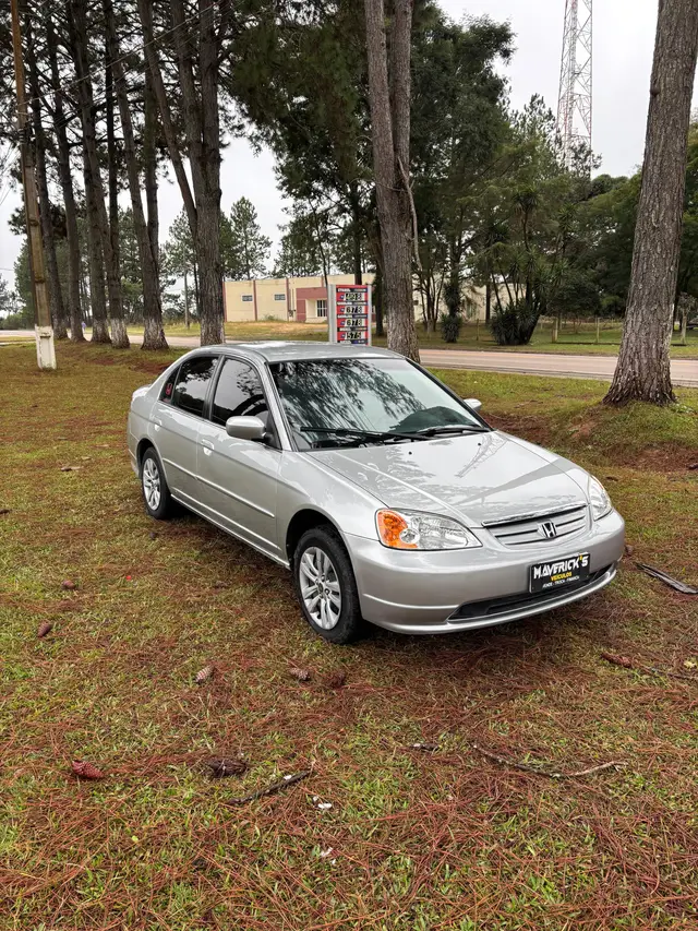 Carro Honda Civic 2003 Sedan LX 1.7 16V
