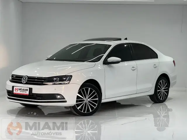 Carro Volkswagen Jetta 2017 2.0 TSI Highline DSG