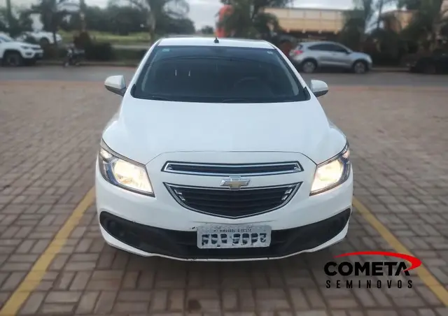 Carro Chevrolet Prisma 2015 1.4 LT SPE/4