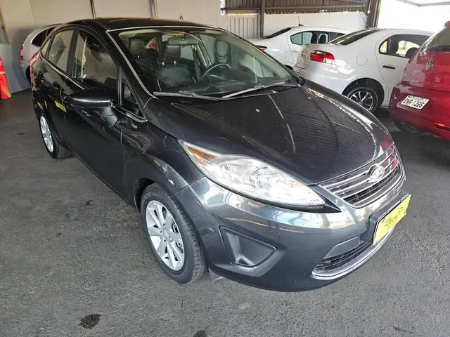 Carro Ford Fiesta Hatch 2011 1.0 (Flex)