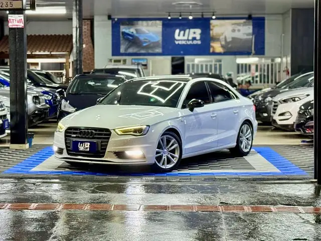 Carro Audi A3 2016 2.0 TFSI Ambition S Tronic