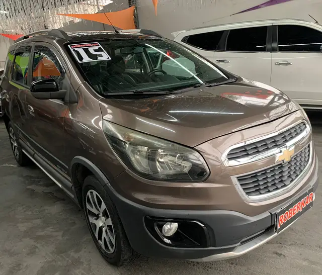 Carro Chevrolet Spin 2015 Activ  1.8 (Flex) (Aut)
