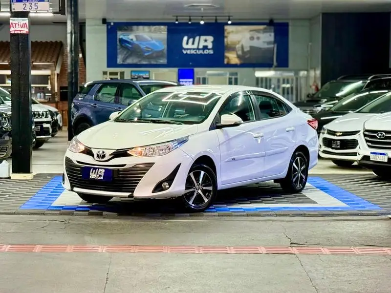 Toyota Yaris 1.5 XS Connect CVT (Flex)