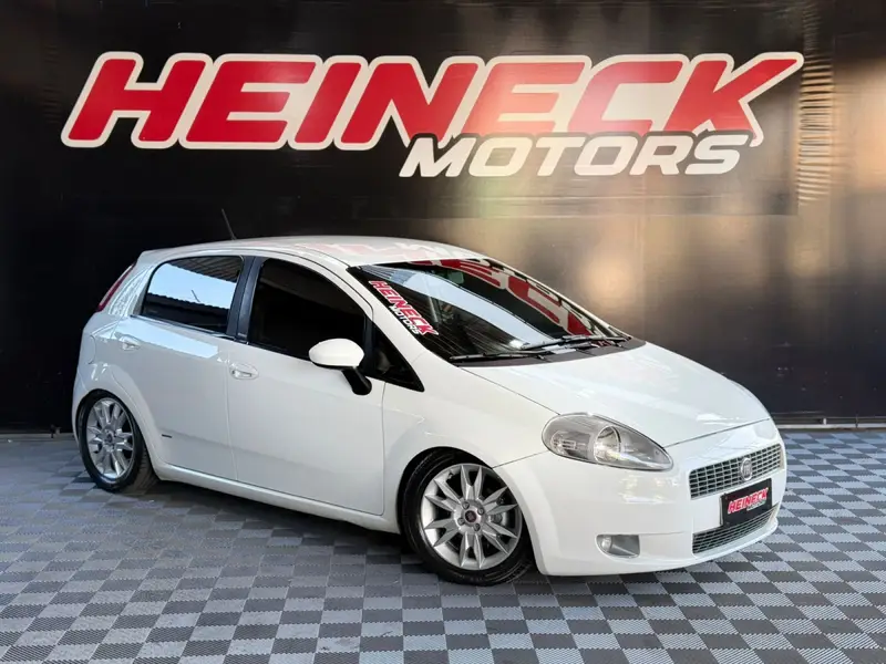 Fiat Punto Essence 1.6 16V (Flex)