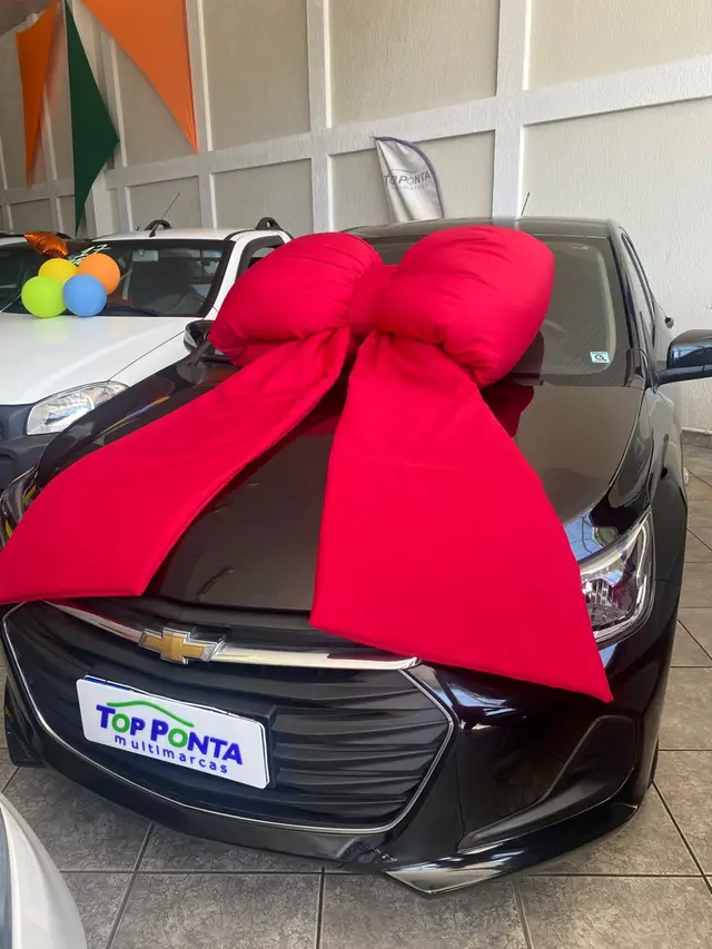 Carro Chevrolet Onix Plus 2023 LT 1.0