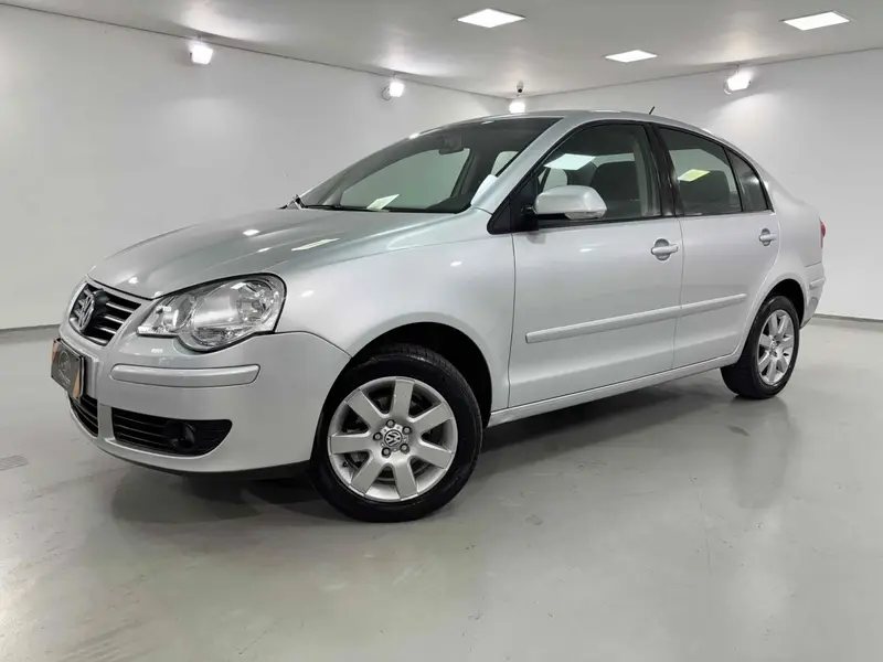 Volkswagen Polo Sedan Comfortline 1.6 8V (Flex)