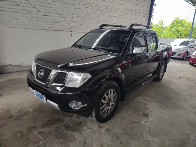 Carro Nissan Frontier 2014 2.5 TD CD 4x4 SL (Aut)