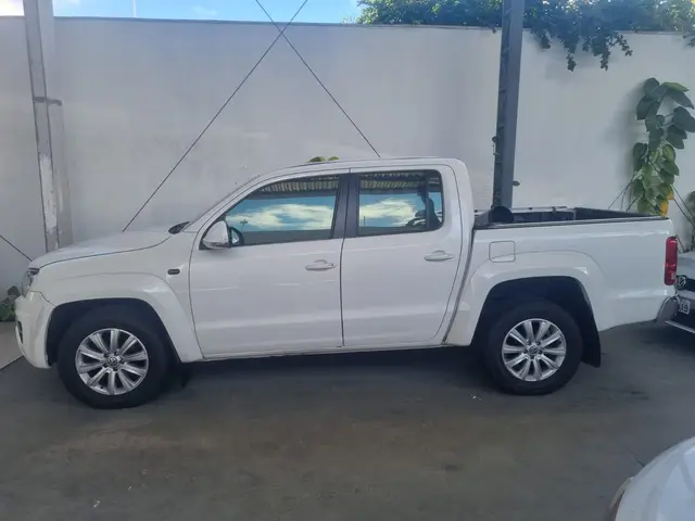Carro Volkswagen Amarok 2016 2.0 CD 4x4 TDi Highline (Aut)