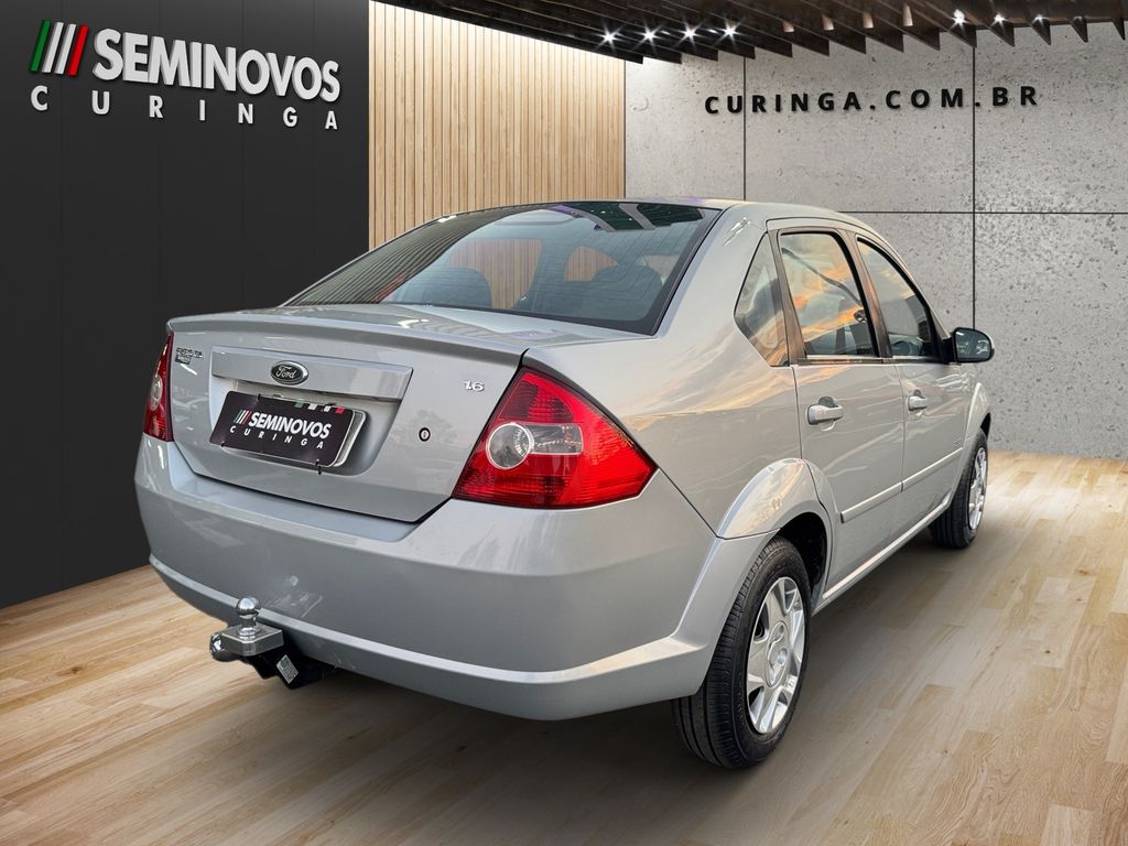 Fiesta Sedan 1.6 (Flex)
