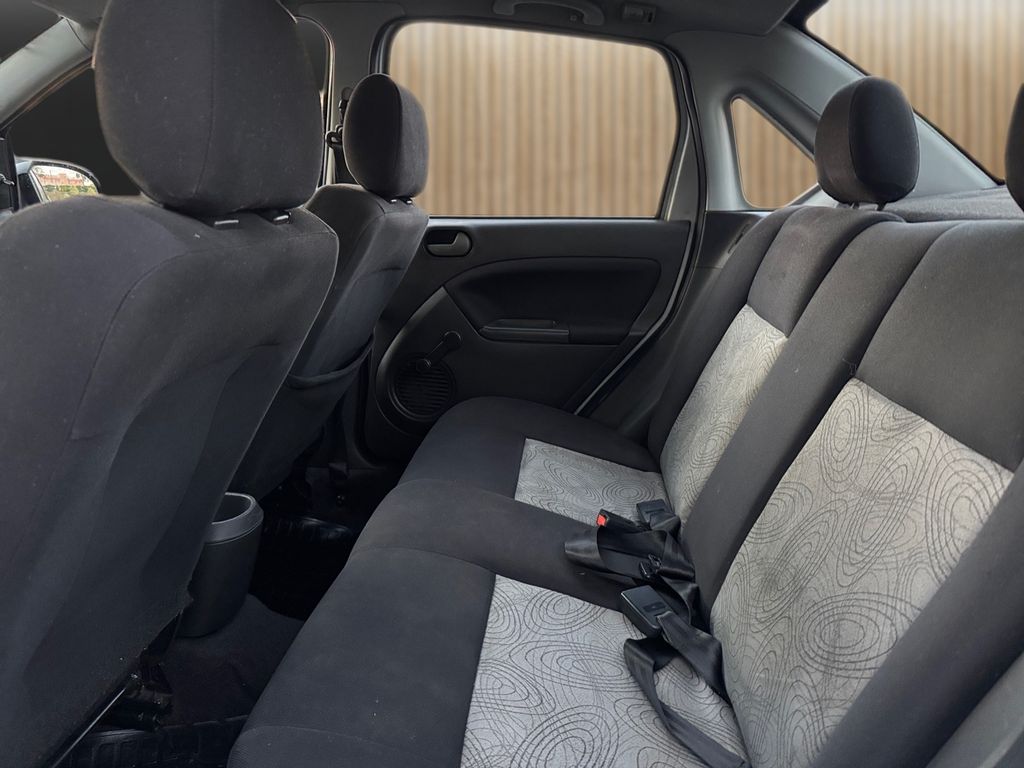 Fiesta Sedan 1.6 (Flex)